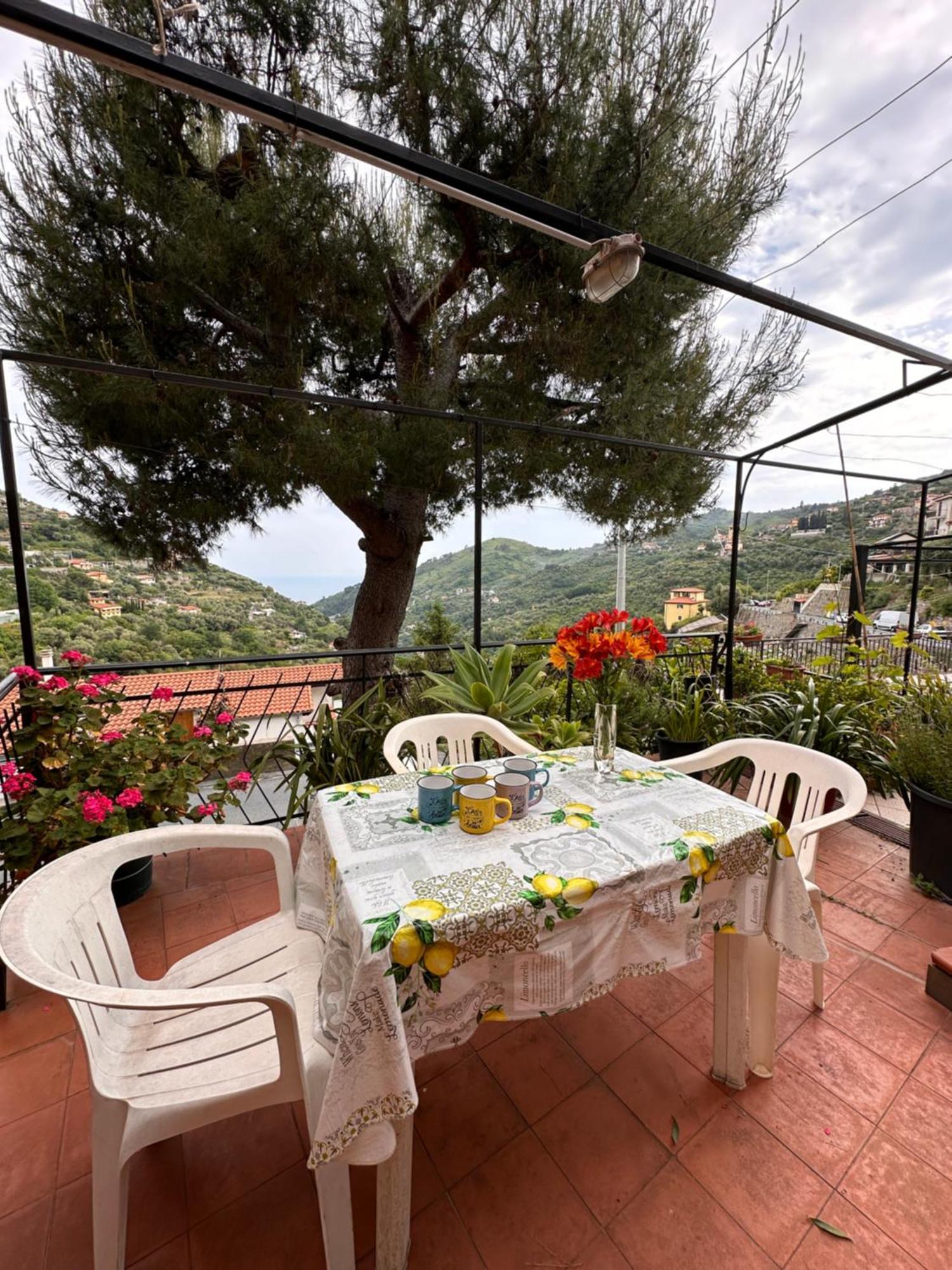 Апартаменты Sanremo Mare E Relax - Affittasi "Casa Illiade" Con Parcheggio Libero, Terrazza E Wi-Fi Экстерьер фото